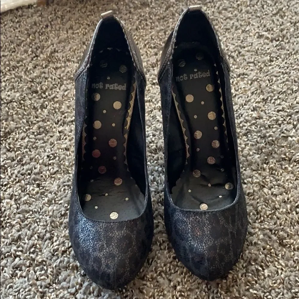 Not Rated Leopard Print Platform Heels Sz 8